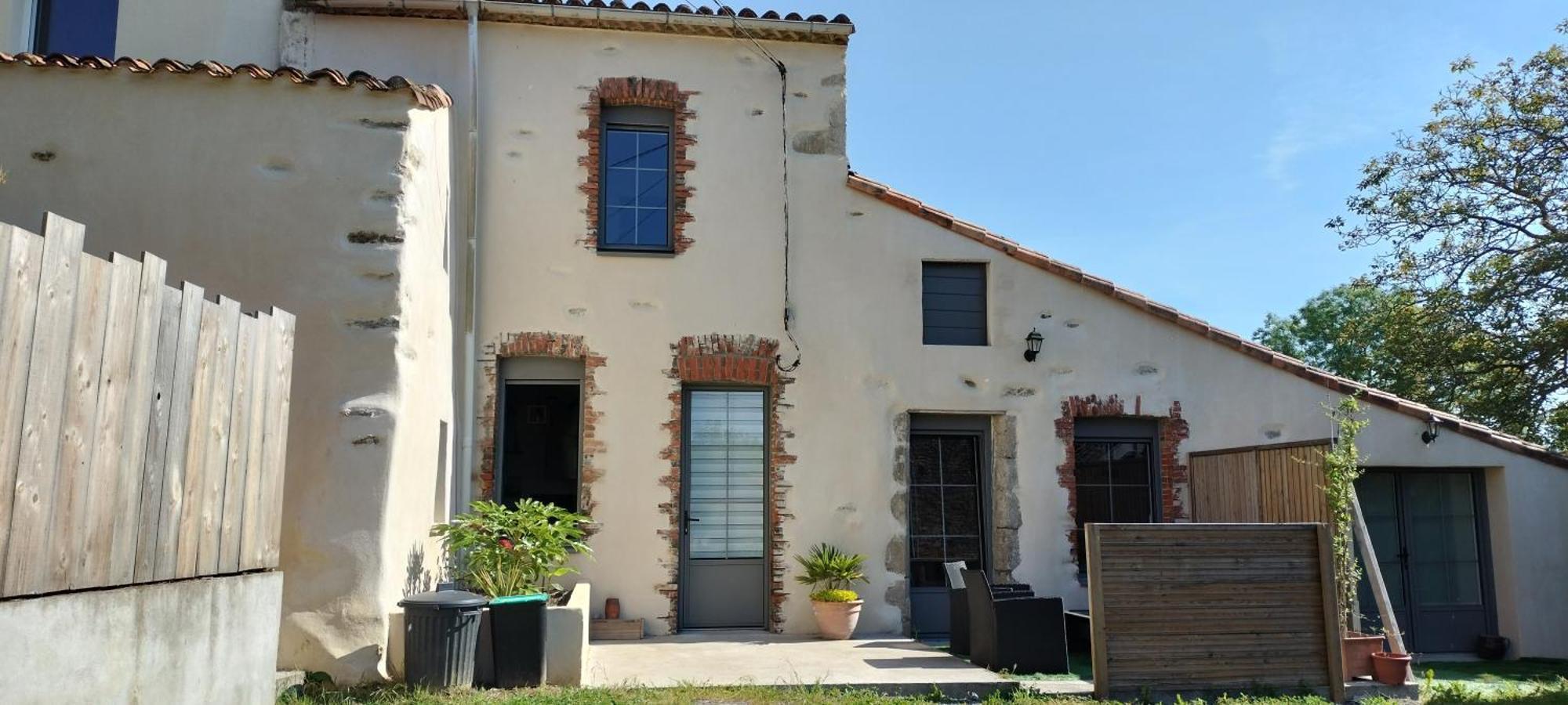 Chez Henri Villa Les Herbiers Exterior photo